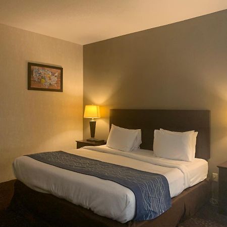 Economy Inn & Suites Hannibal Exteriér fotografie