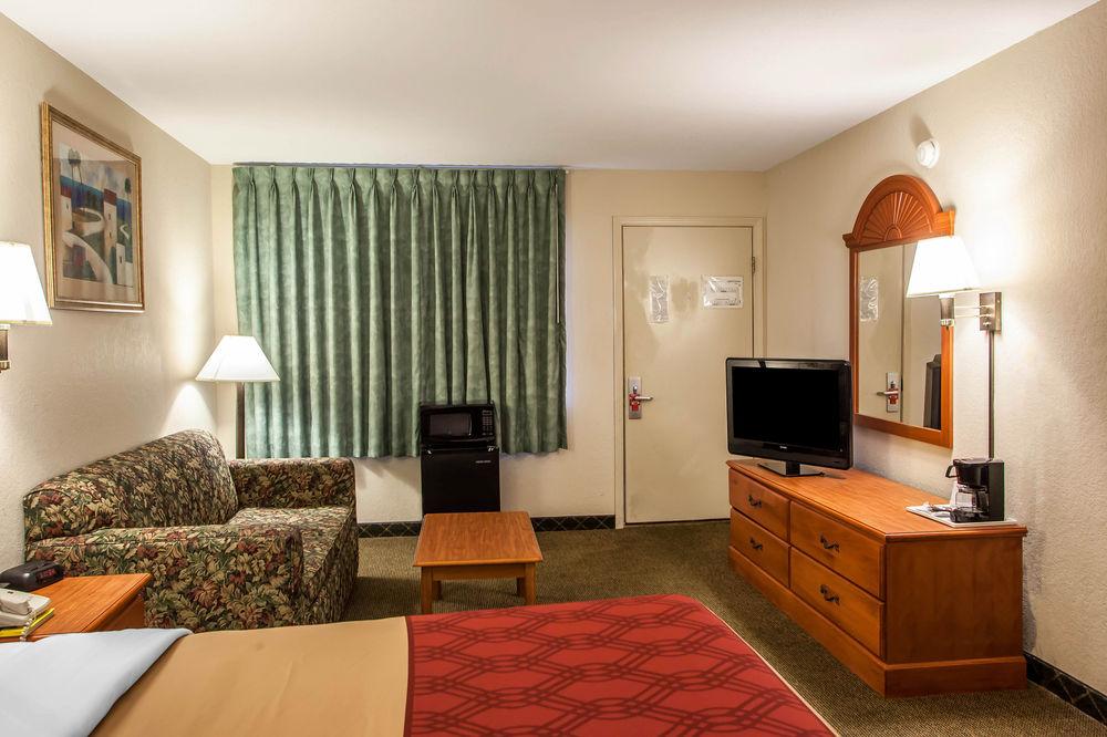 Economy Inn & Suites Hannibal Exteriér fotografie