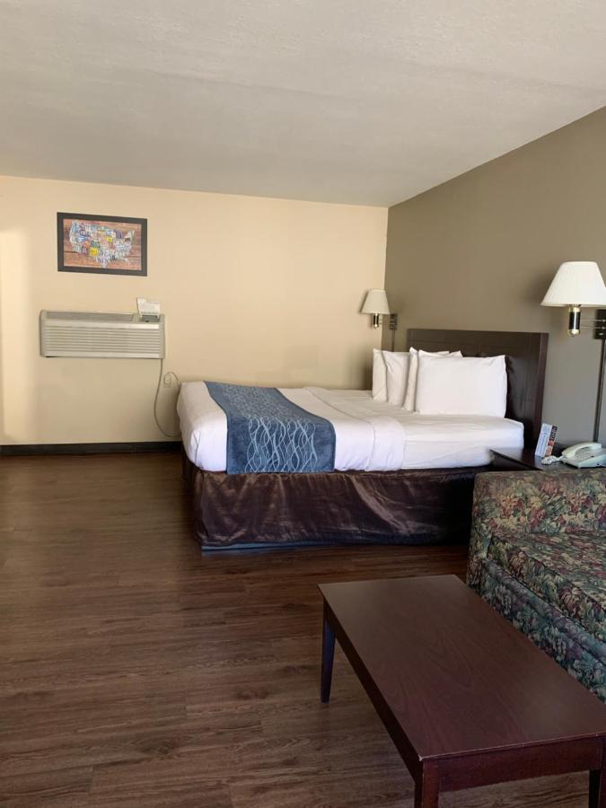 Economy Inn & Suites Hannibal Exteriér fotografie
