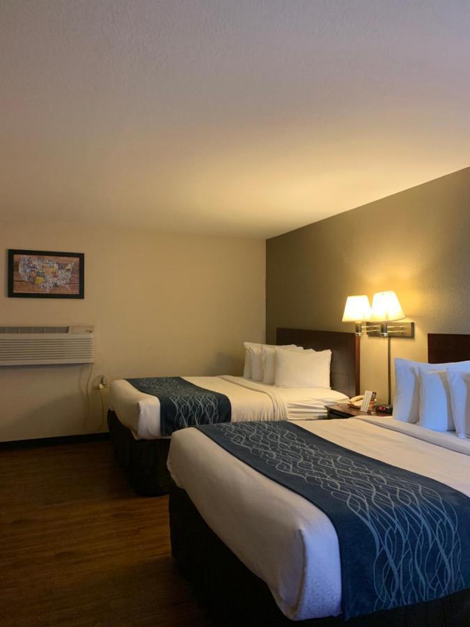 Economy Inn & Suites Hannibal Exteriér fotografie