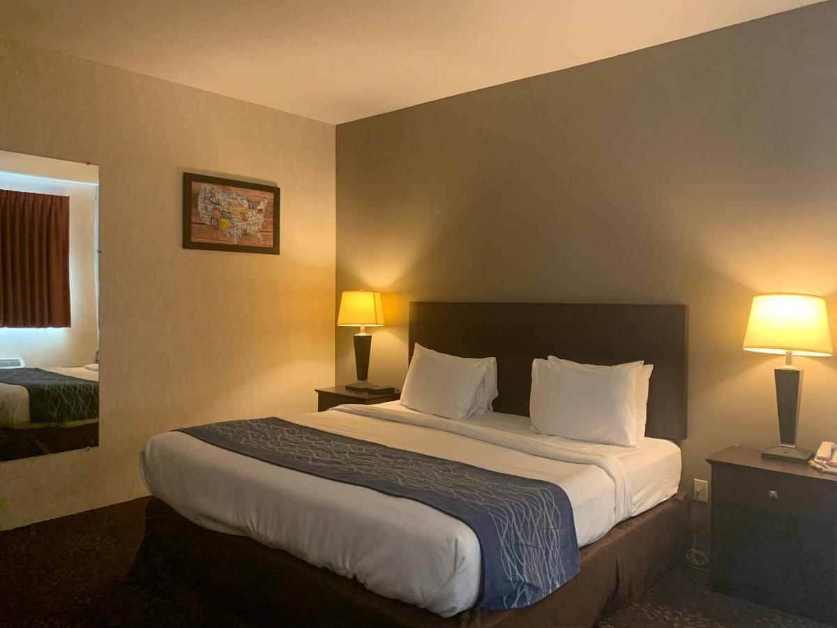 Economy Inn & Suites Hannibal Exteriér fotografie