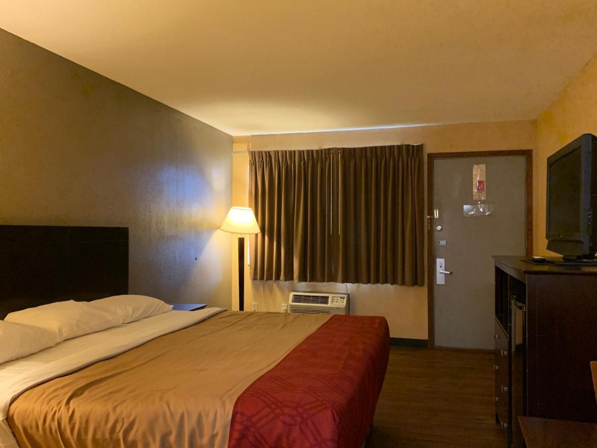 Economy Inn & Suites Hannibal Exteriér fotografie