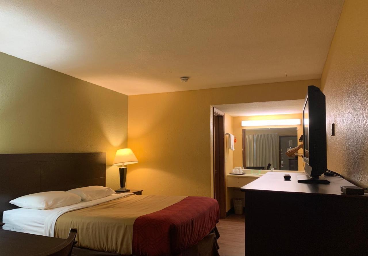 Economy Inn & Suites Hannibal Exteriér fotografie