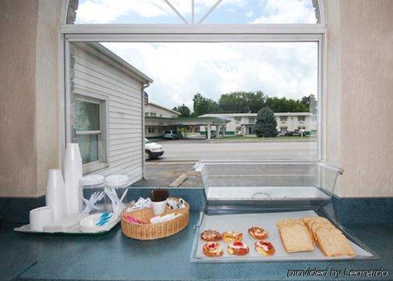 Economy Inn & Suites Hannibal Restaurace fotografie
