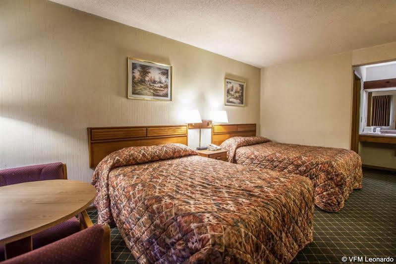 Economy Inn & Suites Hannibal Exteriér fotografie